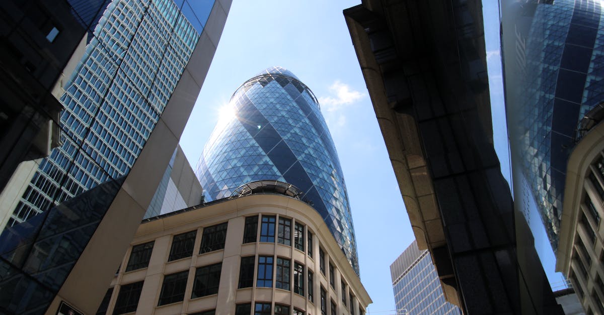 Choc sur le marché immobilier londonien : Workspace réduit son dividende